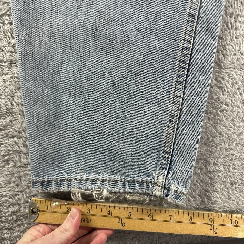 Vintage 90s Levi's‎ 560 Jeans Mens 40x32 Light Wash Loose Fit Heavily Distressed